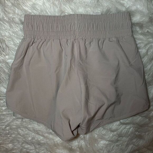 Albion Lunge Shorts - Picture 9 of 10